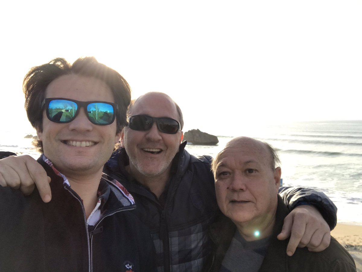 wyzer_law's tweet photo. 2 jours de séminaires au soleil avec @hucolivier et la team #Glorytech #innovation #TransformationDigitale #inspiration #startup #GoodVibes https://t.co/UwmmWSRdoZ