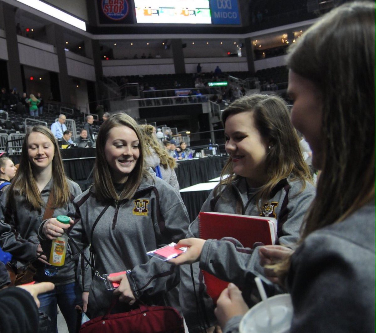 EdumacatorAndre's tweet image. Family. 
#NotAllPictured #MyPeople #MuchLove #TigerFamily