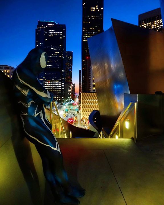 BenedictChoy's tweet photo. #Mondays...
...
#thwip #marvel #cosplay #spidey #dtla #comics #spiderman #venom #symbiote #comicbooks #comicbookco… https://t.co/ef9yriTmwI