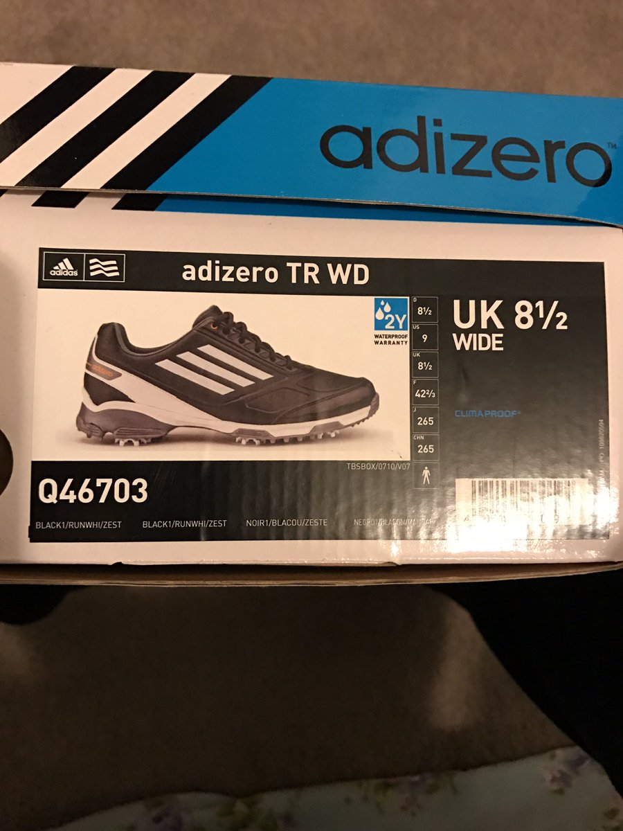 ashclose79's tweet photo. @adidasGolf so I wore these shoes for the first time today. 2yr water proof warranty didn't last 2 holes!!! https://t.co/awuHkYXZ2H