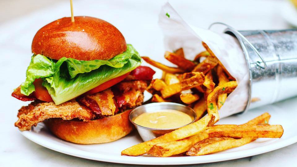 RestoWeekBoston's tweet photo. Upgrade your lunch hour with deals from #RestaurantWeekBoston! Midday pick-me-ups can be found all over the city https://t.co/R6hh0eePYP https://t.co/qwlOfMRbrK