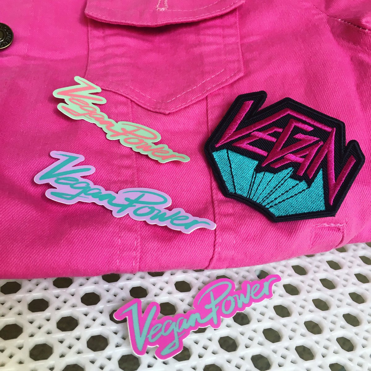 VeganPower_co's tweet image. #Vegan patches &amp;amp; pink denim? 
Yes please! 
💗
💗
💗
#veganpatch #veganflair #vegangirl #veganstyle #govegan 💖🤘🏼☕️🤓