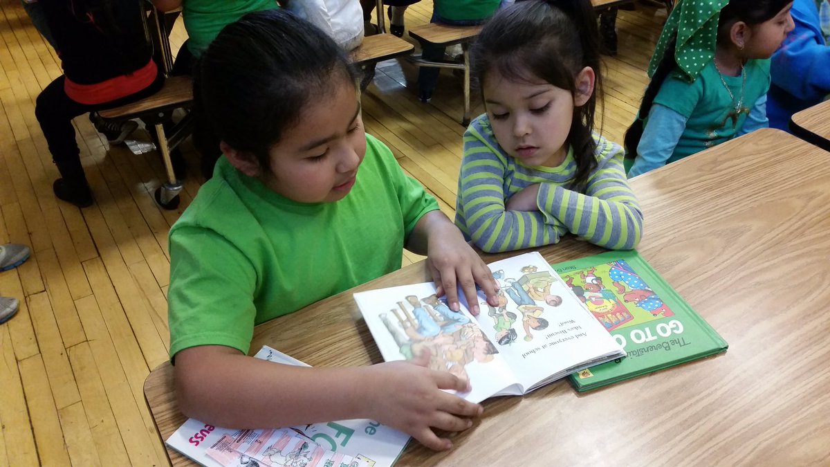 bhart610's tweet image. Read-in! #sasreadingweek #saspride