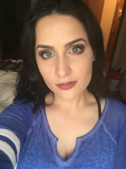 #trueblue #selfie #shoot #motd https://t.co/KbbpCXHSeu