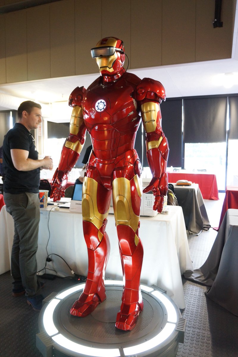 DiscoverLUCI's tweet photo. Great team work at #CMU's #Careerfair #flashback #cmusv #immerex #ironman #VR #Virtualreality #goimmerex #vrheadsets https://t.co/0RcHfg0nil