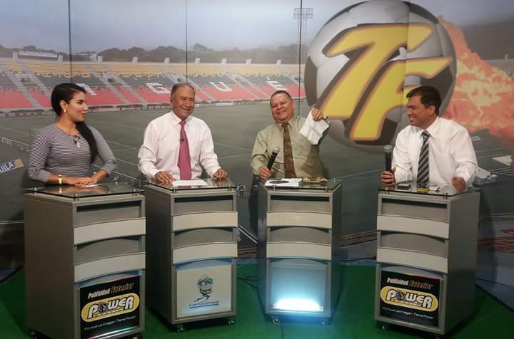 TertuliaIbague's tweet photo. Hoy no se pierda la #TertuliadelFutbol canal 104 de Claro o por https://t.co/x91GQaI49R https://t.co/lL7GkgQINo
