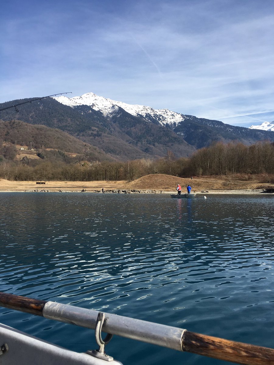 teamvip38's tweet photo. Concours Battle Truite en Savoie sur le plan d'eau de Barouchat. https://t.co/RiWf40PGxD