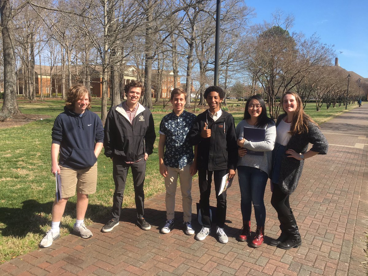 jasonbarefootVB's tweet photo. @PAHSCAVS - some Business&amp; Personal Law students attending a constitutional law lecture today at Regent University https://t.co/DuCWT6gJ1S