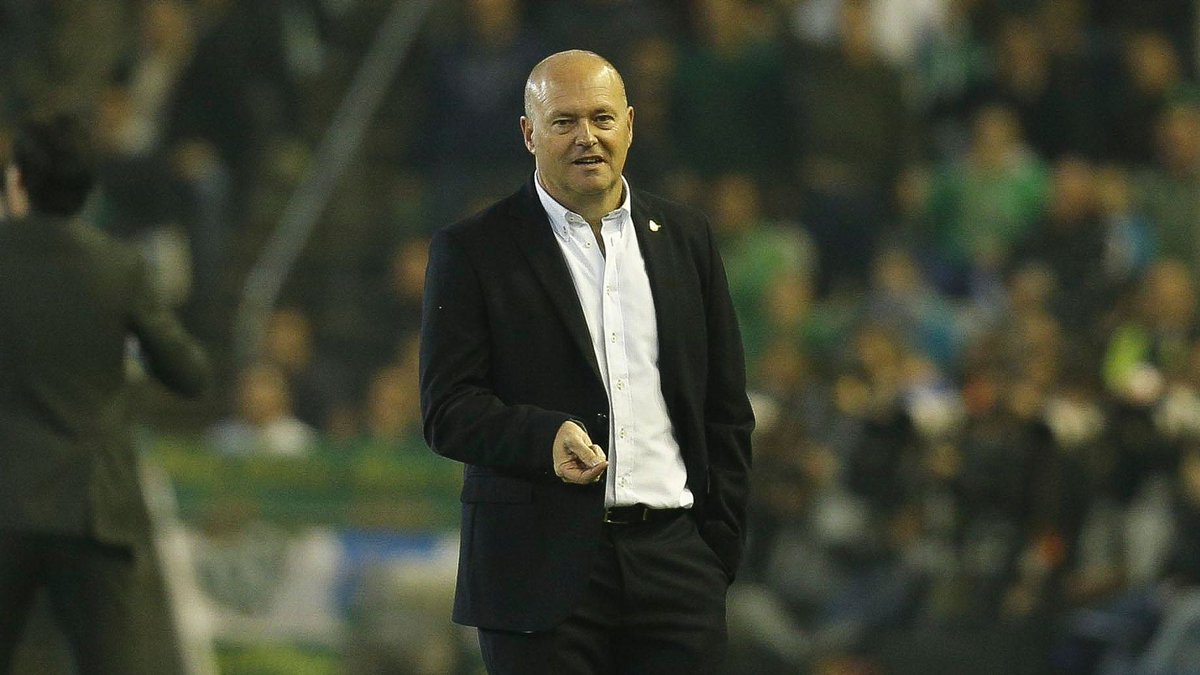 RCDeportivo's tweet photo. Pepe Mel llega mañana martes a A Coruña https://t.co/CdSrca6NBo #DÉPOR https://t.co/cXqw6kW52L