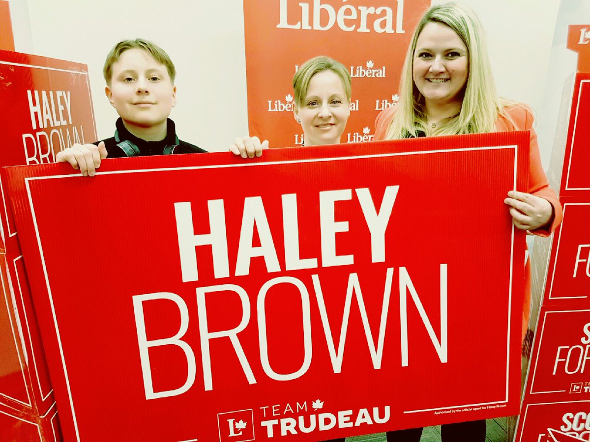 JaroGiesbrecht's tweet photo. @fedup_m @HaleyBrownYYC I support #HaleyBrown because she ❤'s humanity✔ Retweet if you love humanity✔
#yyc #yeg #yxh #ymm #abpoli #cdnpoli https://t.co/clSxovmKcP