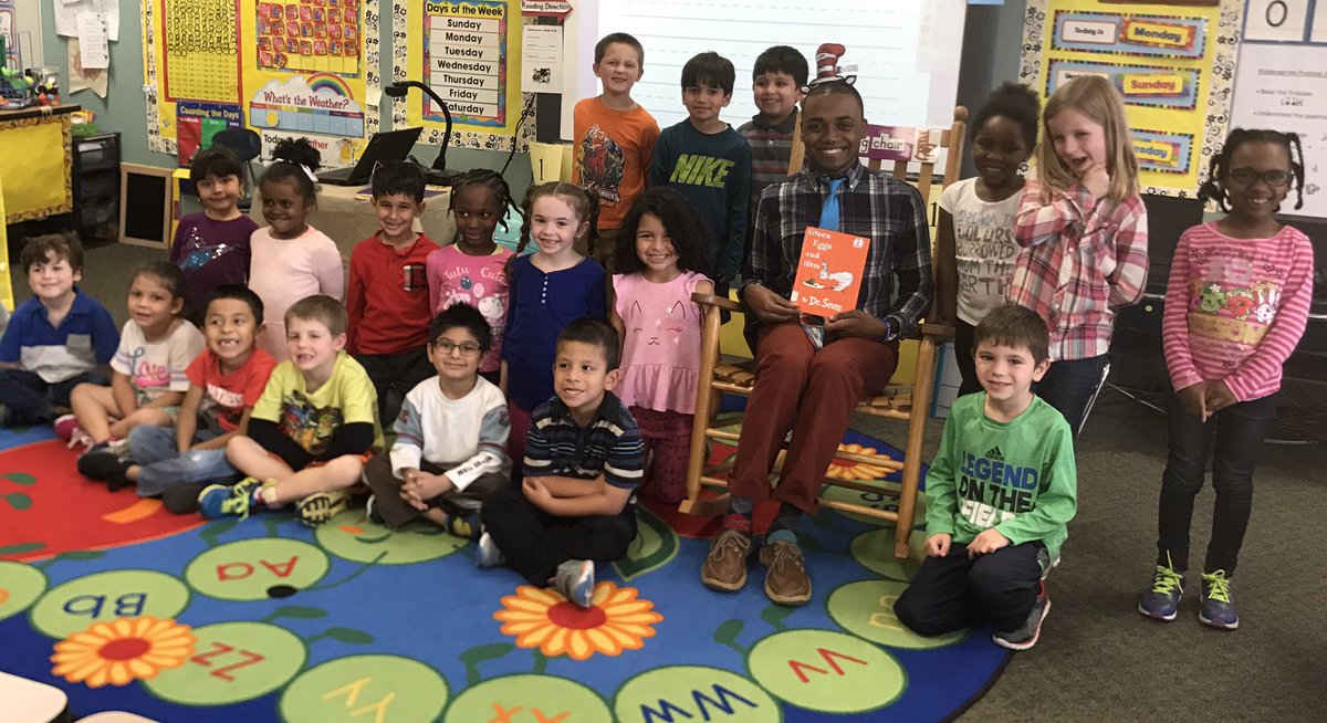 WillnersWorld's tweet image. Thanks Mr. Richburg for reading Green Eggs And Ham to us! #ReadAcrossAmerica #DrSeuss #wehavethebestprincipal.        @YatesMillES