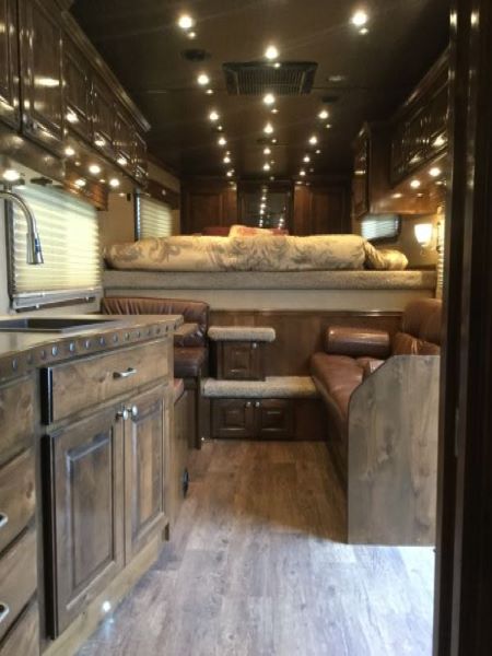 trailersaler's tweet image. 2015 Platinum 4H with 14' LQ.  Decked out!!  $89,995 *Below invoice*  Come and get it!