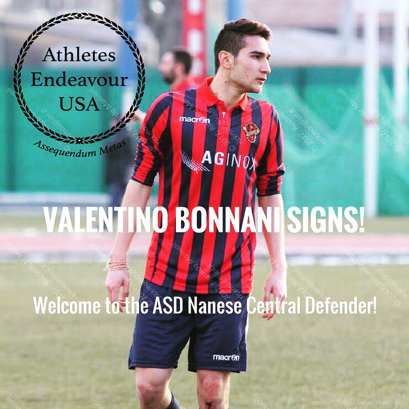 athletesendev1's tweet photo. VALENTINO SIGNS ⚽️✍🏽📚go to our IG for more! 📲@athletesendev1 https://t.co/XEQ7gHMR3f