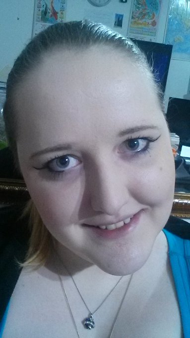 Hope you like my eye make up https://t.co/3YojOOlpO4