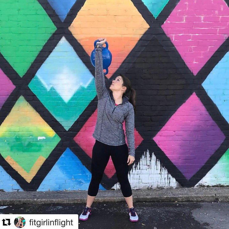 HedstromFitness's tweet photo. Add some color into your workout with the #kamagonball. #Repost @fitgirlinflight #MondayMotivation #buildyourbestbody https://t.co/vwuz4yG59V