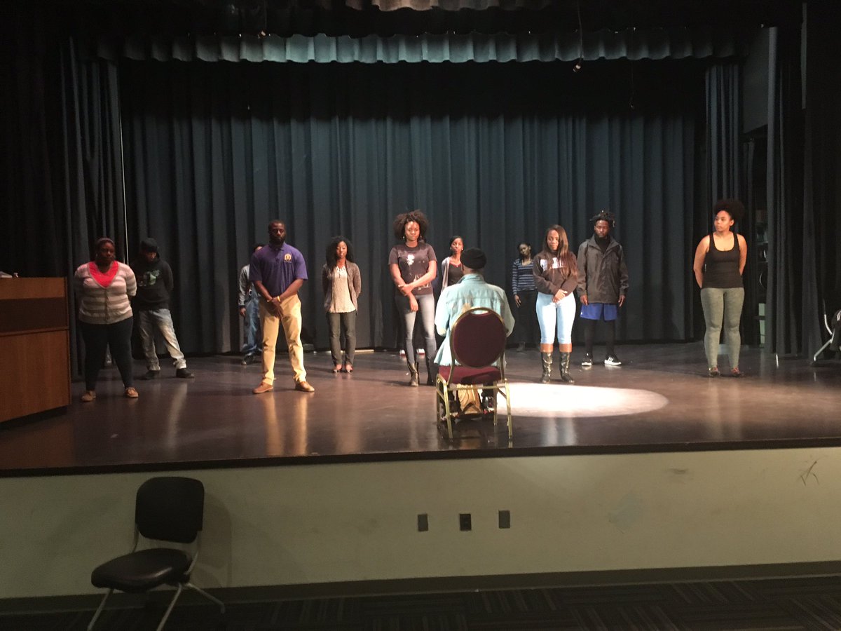 ABlackPlayBook's tweet photo. @JAP_FVSU @FVSU #BLACKActingMethods workshop with Dr Sharell Luckett and Rahbi #BlackHistoryMonth https://t.co/QCV5v919y3
