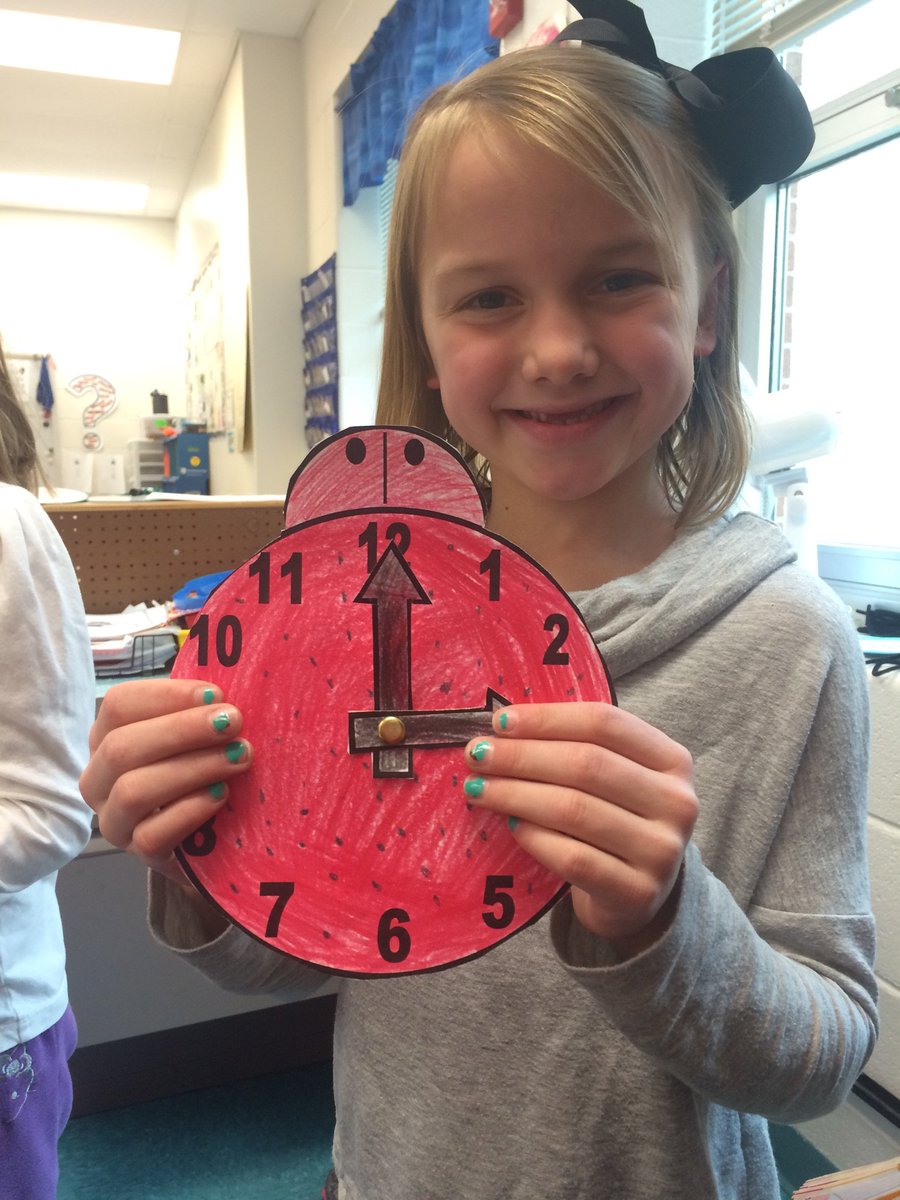 We loved making lady bug clocks to practice telling time to the hour and half-hour! #AACPSAwesome <a href="/Desaacps/">Davidsonville Elem.</a>