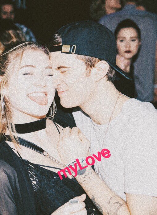 francescosoleee's tweet photo. myLove @sofia_viscardi https://t.co/bqOpVtPwq7