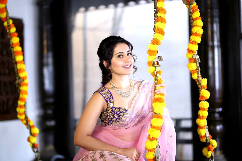 jilguldotcom's tweet photo. #Raashi #Khanna Latest #Hot #Photoshoot
for more pic.
 https://t.co/IOpkV2GXUj https://t.co/elV1t6QrYQ