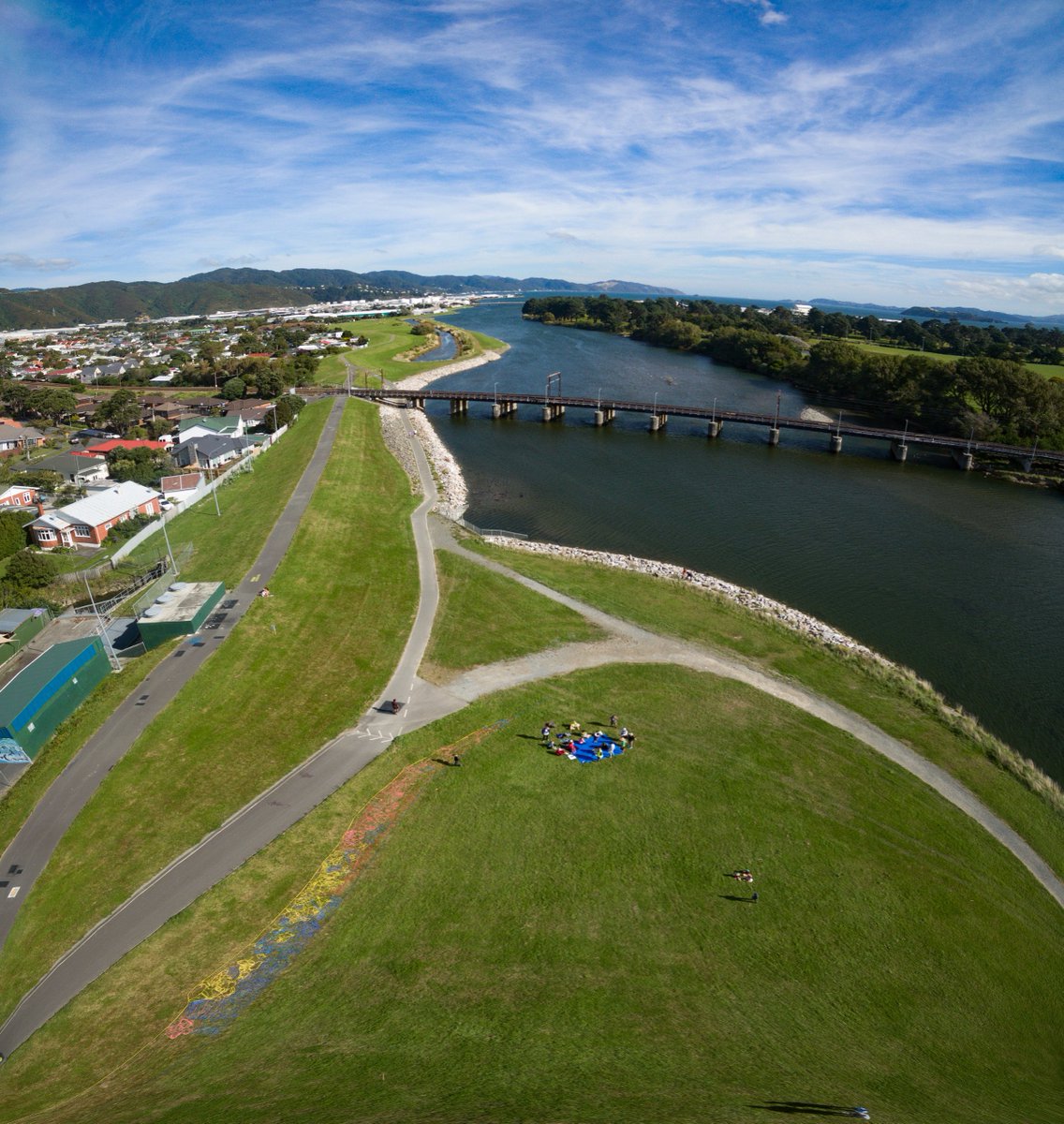CommonGroundPAF's tweet image. Drawing Water: Low Lying from above care of Mick Finn @CommonGroundPAF @lettingspace @o_gabbyo  commongroundfestival.org.nz/portfolio/draw…