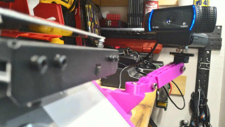 RJ_Make's tweet photo. My latest #prototype #3dprint with the help of others. Time lapse mount for my @monoprice #selectmini https://t.co/oNRgoHrynv