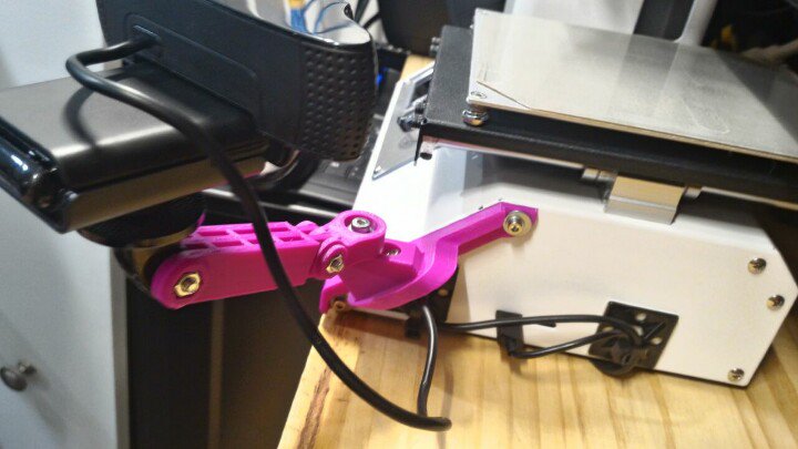 RJ_Make's tweet photo. My latest #prototype #3dprint with the help of others. Time lapse mount for my @monoprice #selectmini https://t.co/oNRgoHrynv