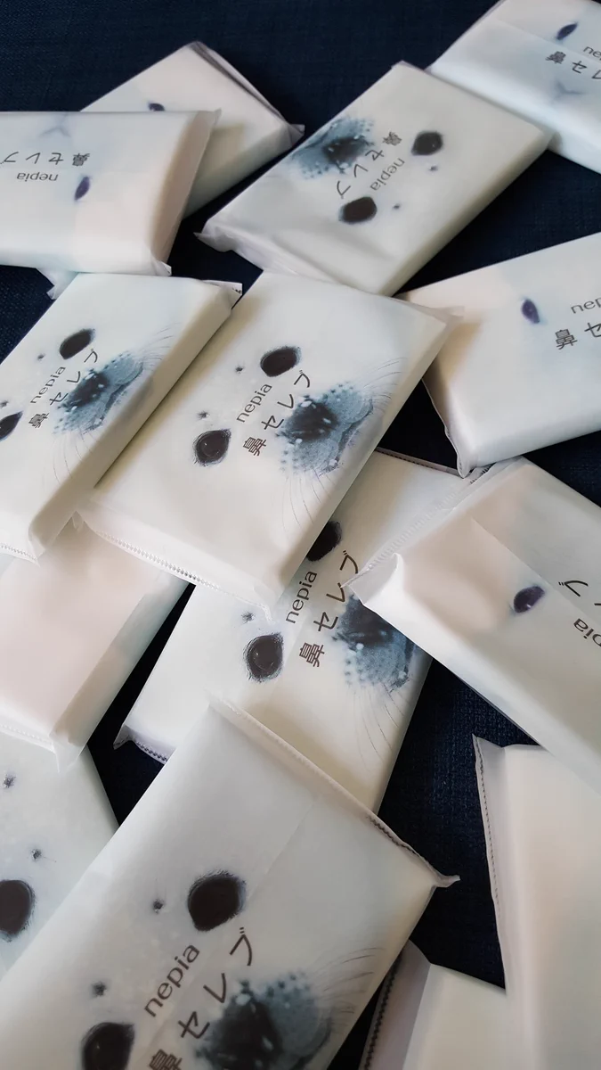 セレブの発想がやばいww 緩衝材として鼻セレブ使ってきたww