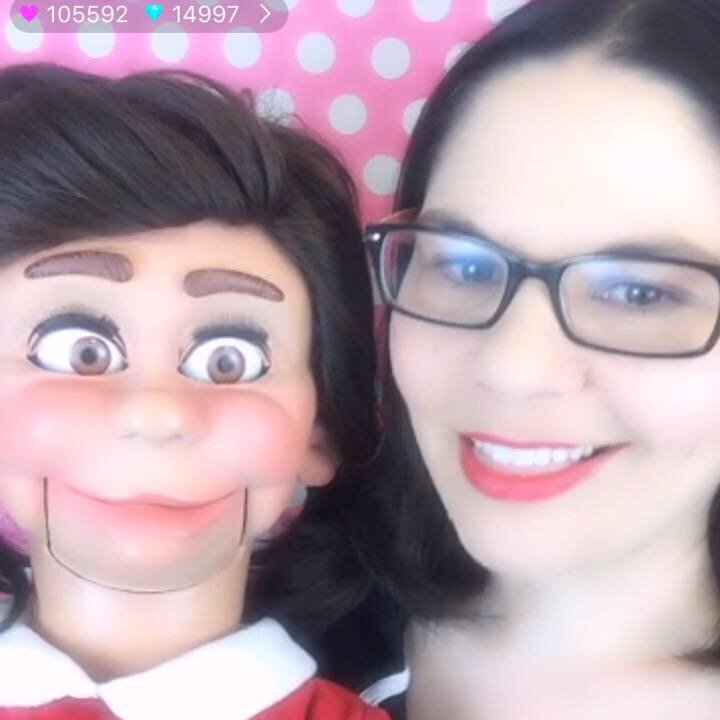 App crashed we're back#Liveme PuppetGirl🎭: liveme.com/media/play/?vi…