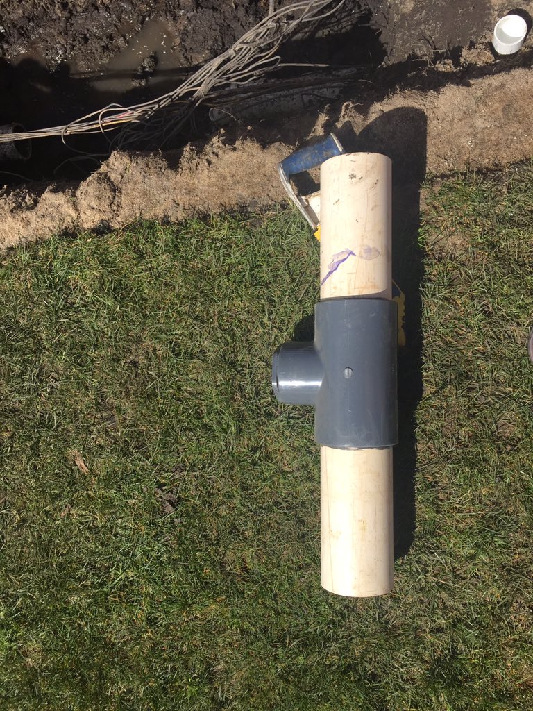 meadow1927's tweet photo. Work being done by project crew to replace old epoxy coated fittings that have been failing. Better safe than sorry & #lunchbreakgolf https://t.co/YIuA9lHgD8