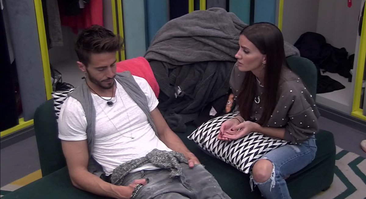 Marco con Aly vs Marco con Aylen. 
#VIPDirecto