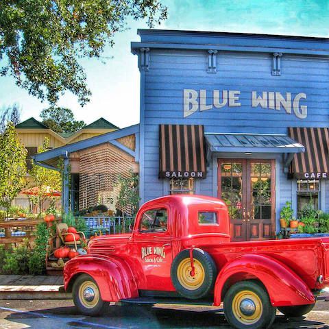 LakeCountyCA's tweet image. Tonight, catch live #blues at @BlueWingCA in Upper Lake, #LakeCountyCA buff.ly/2mntVpr @TallmanHotel