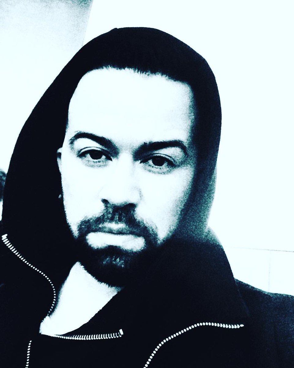 OficialMixa's tweet photo. Dont look back in the past, there ain't no future in it #producer #remix #instalike #musica #Repost https://t.co/U4jZFlqmpr