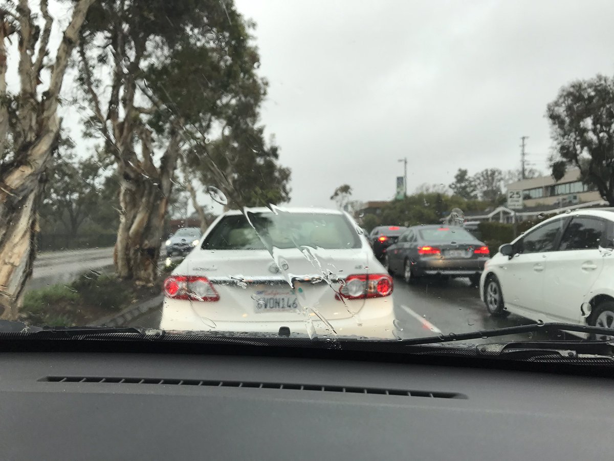 10NewsRBianco's tweet photo. Traffic crawling through Del Mar @10News #breakingweatheralert https://t.co/LnPoYnBmC6