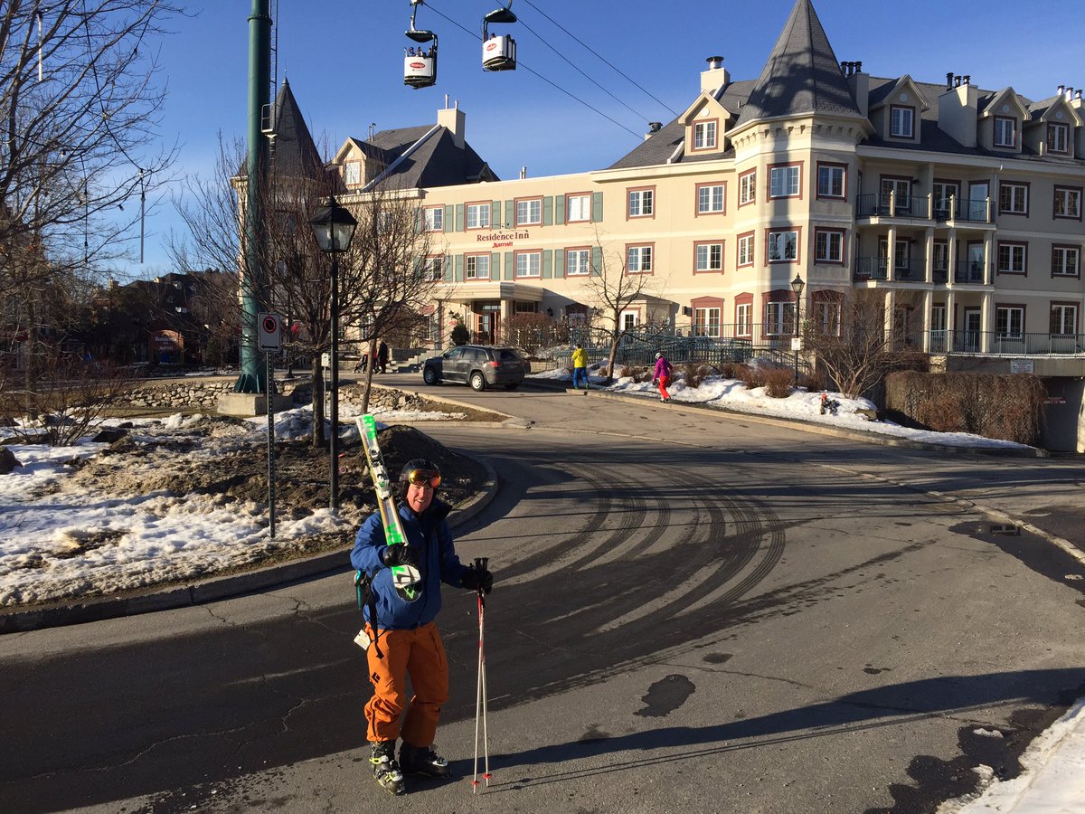 TheBlueBlast's tweet photo. A great first day on the slopes for the Powder Rats! #Tremblant #bishopmac #wcdsb #powderrats https://t.co/7Ho0I5wGmm
