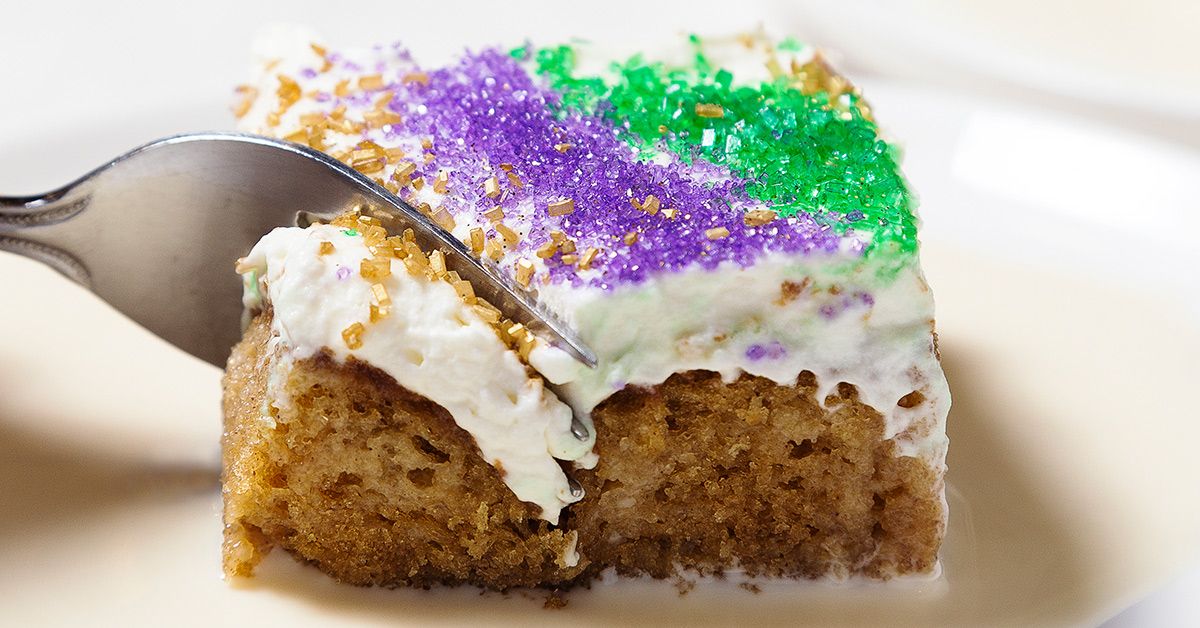 FullMoonKitchen's tweet photo. Emeril's Tres Leches King Cake Is the Ultimate Dessert Hybrid https://t.co/cbN58ax2gh #tresleches #kingcake #mardigras https://t.co/UCobB30qFk