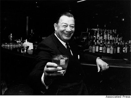 RealTimeWWII's tweet photo. New York barkeep Bernard “Toots” Shor mocks new US midnight alcohol curfew: "Any bum who can’t get drunk by midnight ain’t trying." https://t.co/s7qxP7YZ2w