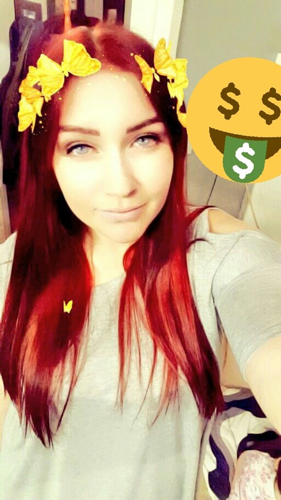 Miley_Rose21's tweet photo. I'm bored....some one entertain me...with your money 😂😍 #slave #walletrape #paypig #findom @rtcunt @rtfindom @RT4FD https://t.co/l4WxesnSLS