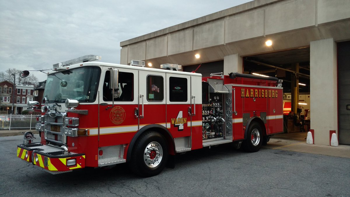 HbgCaptain's tweet photo. Picked up a new #firefight'nmachine today for #hbgfire..... Love the rig but miss the simplicity of the #mackCF....#kinder&gentler I guess https://t.co/npCrL1wUvl