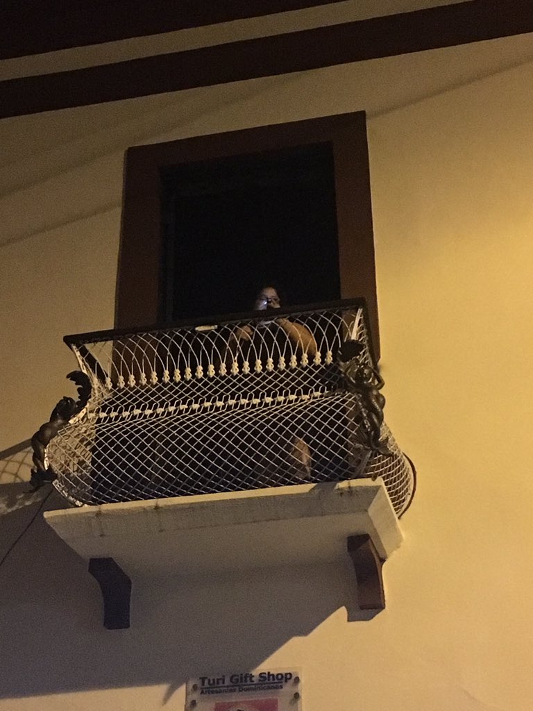 dedospropios's tweet photo. Desde los balcones. #Glaem @alexeitd #Isis https://t.co/aZvxEIkyps