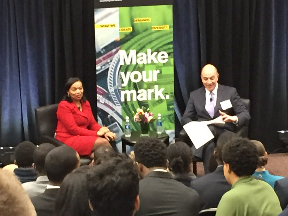 CynthiaOB_OCS's tweet photo. Welcome to @SmithSchool @Bloomberg. Great day discussing diversity and inclusion. https://t.co/A4HkyTtY8Y