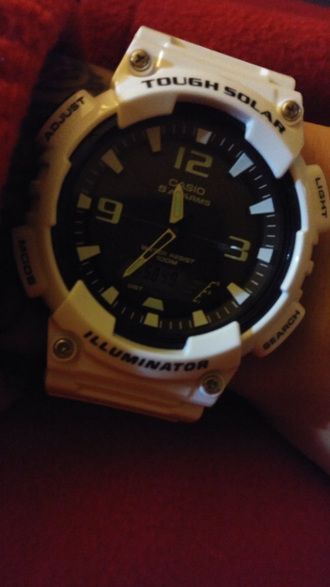 i_am_TGOD's tweet photo. All these watchs old but whatever 😂😈💪 https://t.co/8hGaEedG0J