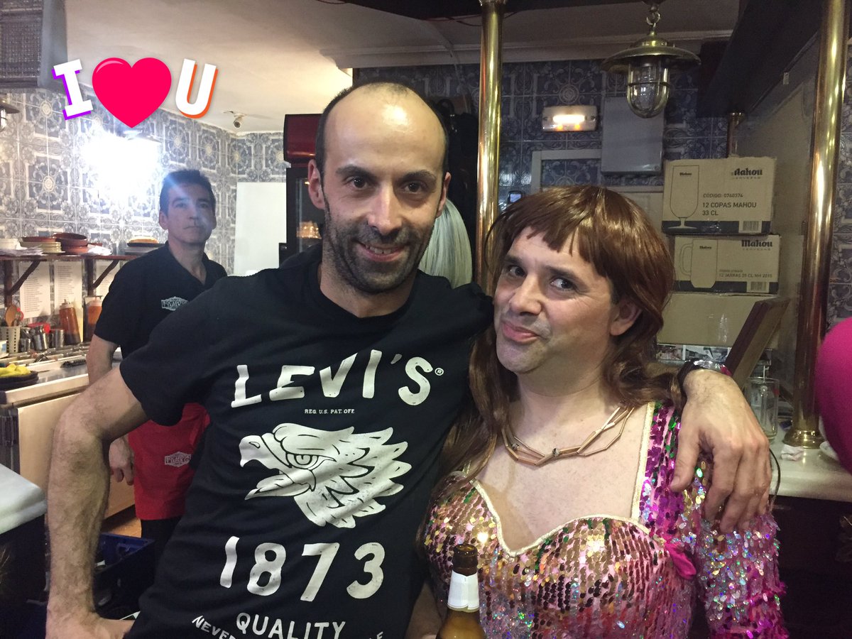 bocaditosbada's tweet photo. Increíbles como siempre @loswatercloset vaya #bellonce !!! Os queremos @JUANZAHINO #carnavalBadajoz #bocaditosytapas https://t.co/eLFYABDaGz