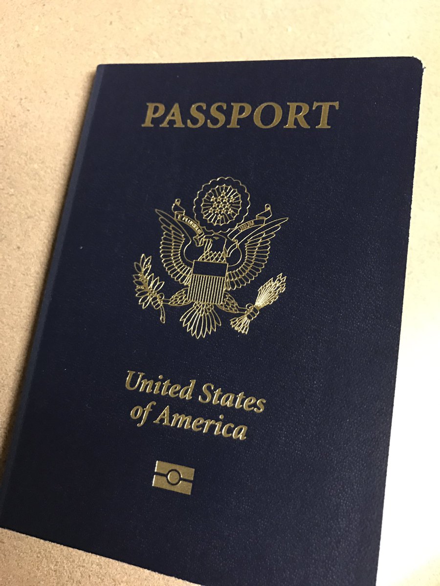 na_ta_sha_86's tweet photo. It's here!!! I can roam the world now!! #MyFirstPassport https://t.co/6Wpgo8KuqI