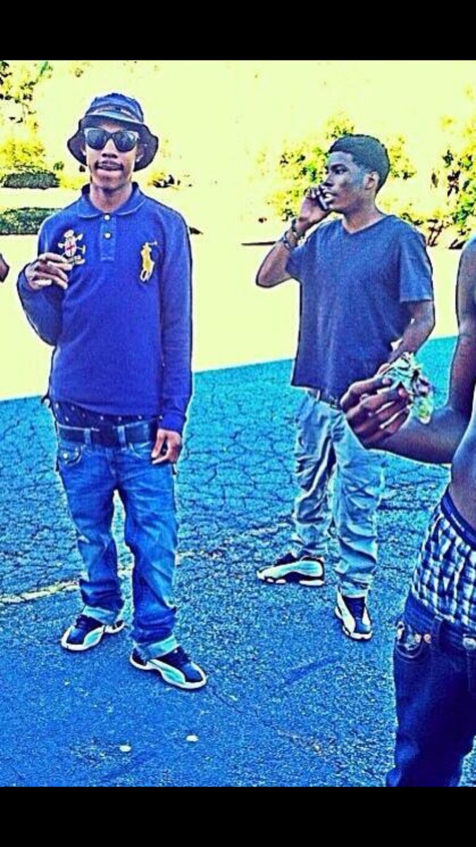 DesignersAnCash's tweet photo. #LLGGDEE🙏🏽 It's Crazy You Gone But I Promise We Ain't Never Gone Stop Running It Up Fah You😢 @1GGoodMoneyDee https://t.co/RM22R4yDe4