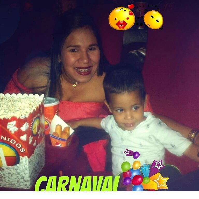 djon88's tweet photo. Carnaval con mi Alfonso Te amo https://t.co/E2EodJMPZW https://t.co/G4Hhev4NkR