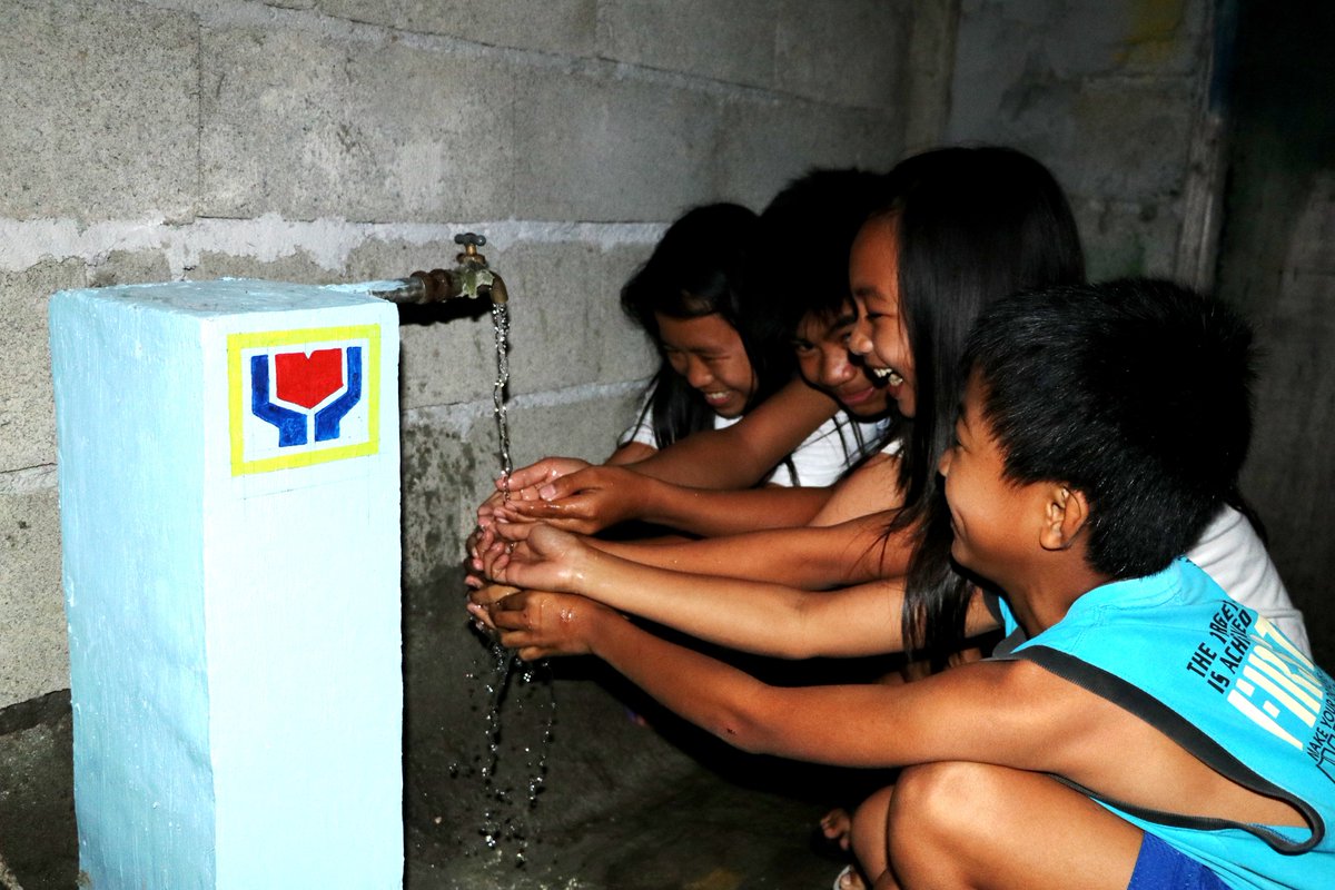 dswdfo1's tweet photo. Malinis na tubig - bunga ng pagkakaisa ng mga mamamayan ng San Ramon, Sigay, Ilocos Sur! #KalahiCIDSS #DSWDMayMalasakit https://t.co/a4RmVsauxl