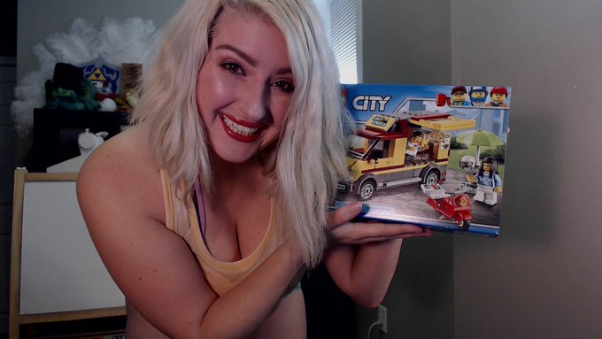 Putting together LEGOS on cam tonight! It's going to be SUPER FUN! https://t.co/mp8SXn1mor https://t<a href="/tag/btf"class="tags"><span>#btf</span></a><a href="/tag/beautifultropicalfish"class="tags"><span>#beautifultropicalfish</span></a>