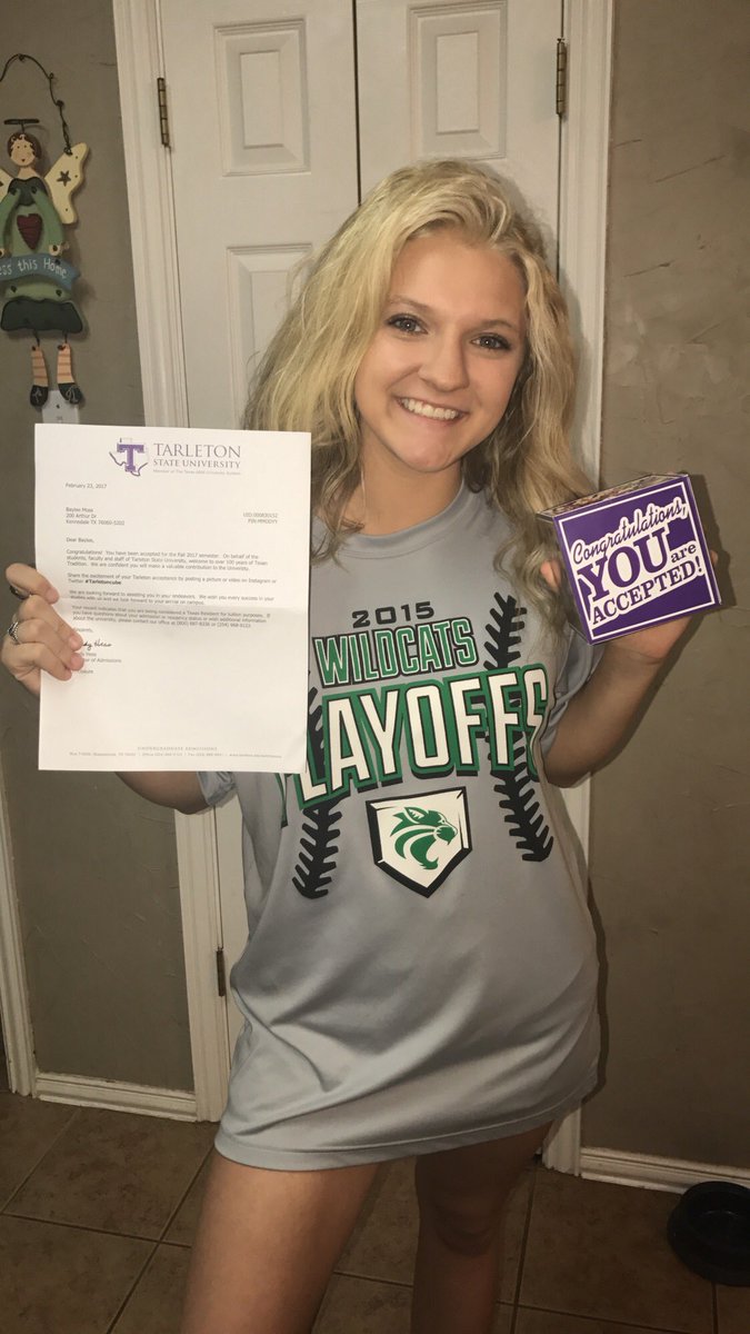 Baymoss25's tweet photo. Finally accepted after so much gpa confusion!💜💜  #TSU'21 #BleedPurple #Tarletoncube https://t.co/yCdTaWaY51