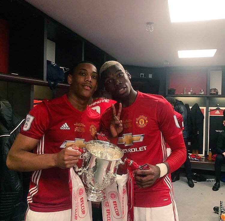 ActuFoot_'s tweet photo. Anthony Martial x Paul Pogba 🇫🇷 https://t.co/euRsm8I2Cb