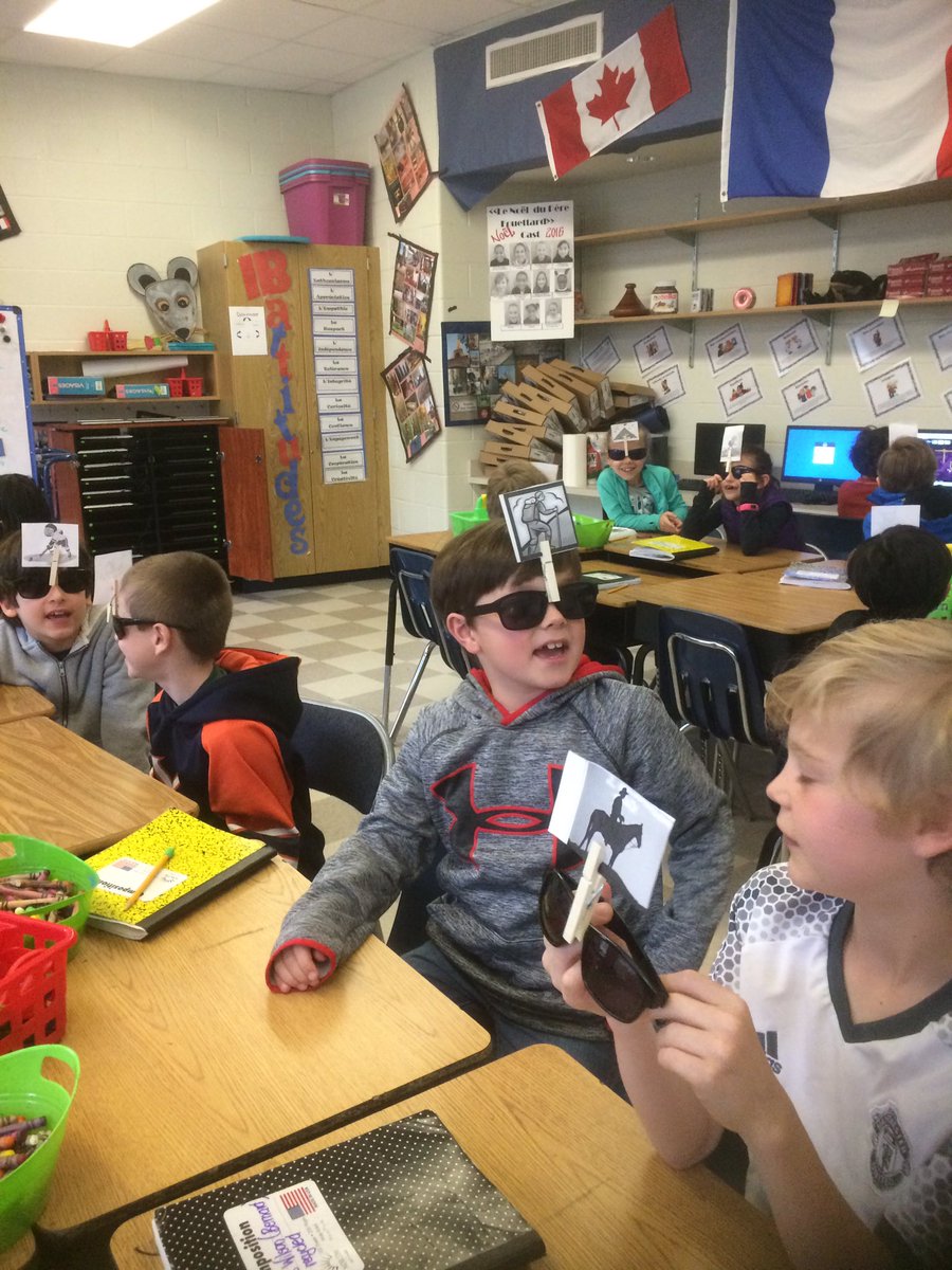 JacksonESFrench's tweet photo. Students speak French using sports vocabulary with "headbands" @APSWorldLang @ATLsuper @JacksonK1Campus @WTJPrincipal @WTJProgramAdmin https://t.co/G3rmDjfYhm